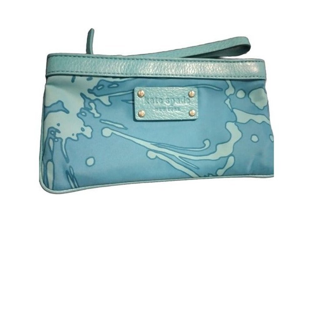 kate spade wristlet Color Teal Ha Stwo Pockets Inside Has Zipper Closure